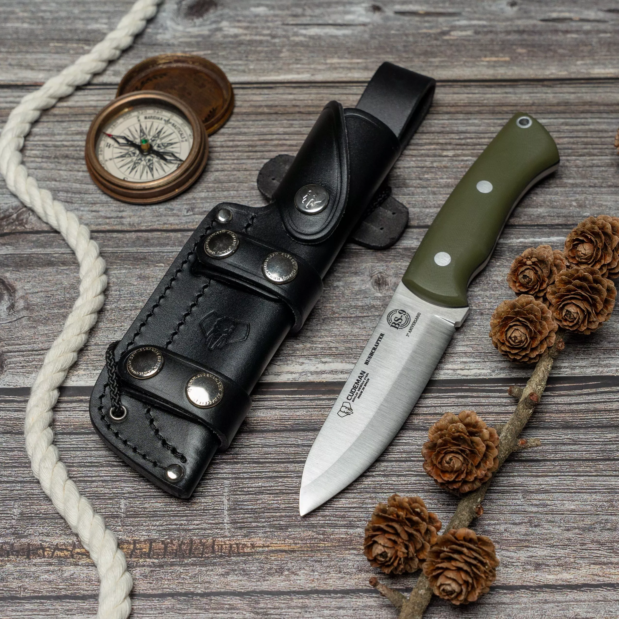 Cuchillo Bushcrafter marca Cudeman, modelo 206-GV con funda multiposición