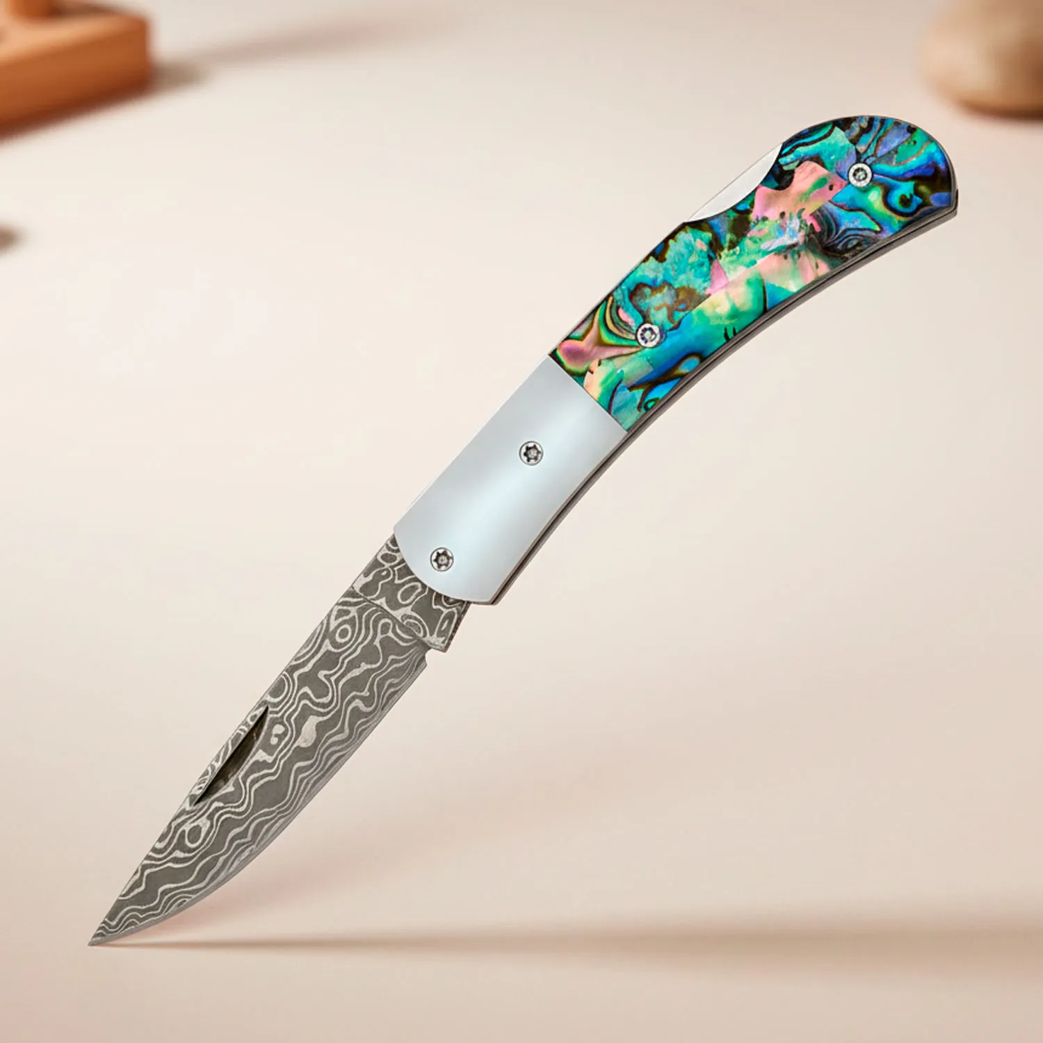 Navaja Albainox cacha nácar y hoja acero damasco (15,2 cm.)
