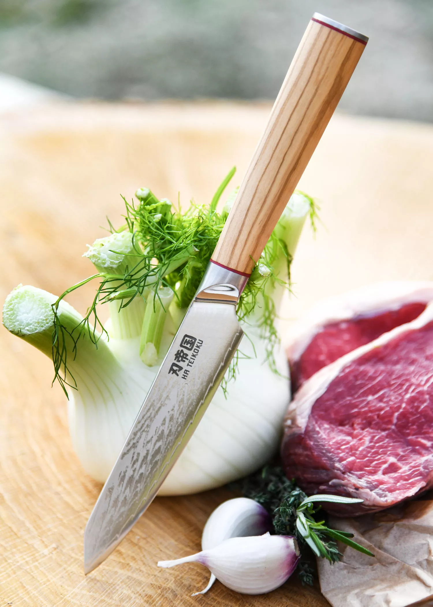 Cuchillo Cocina Ha Teikoku, hoja en Acero Damasco (24 cm.)