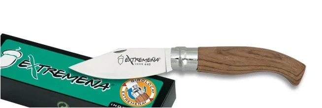 Navaja Extremeña Num. 7 punta clásica (19 cm.)