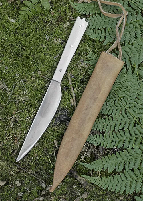 Cuchillo de cocina mango hueso, con funda (19 cm.)